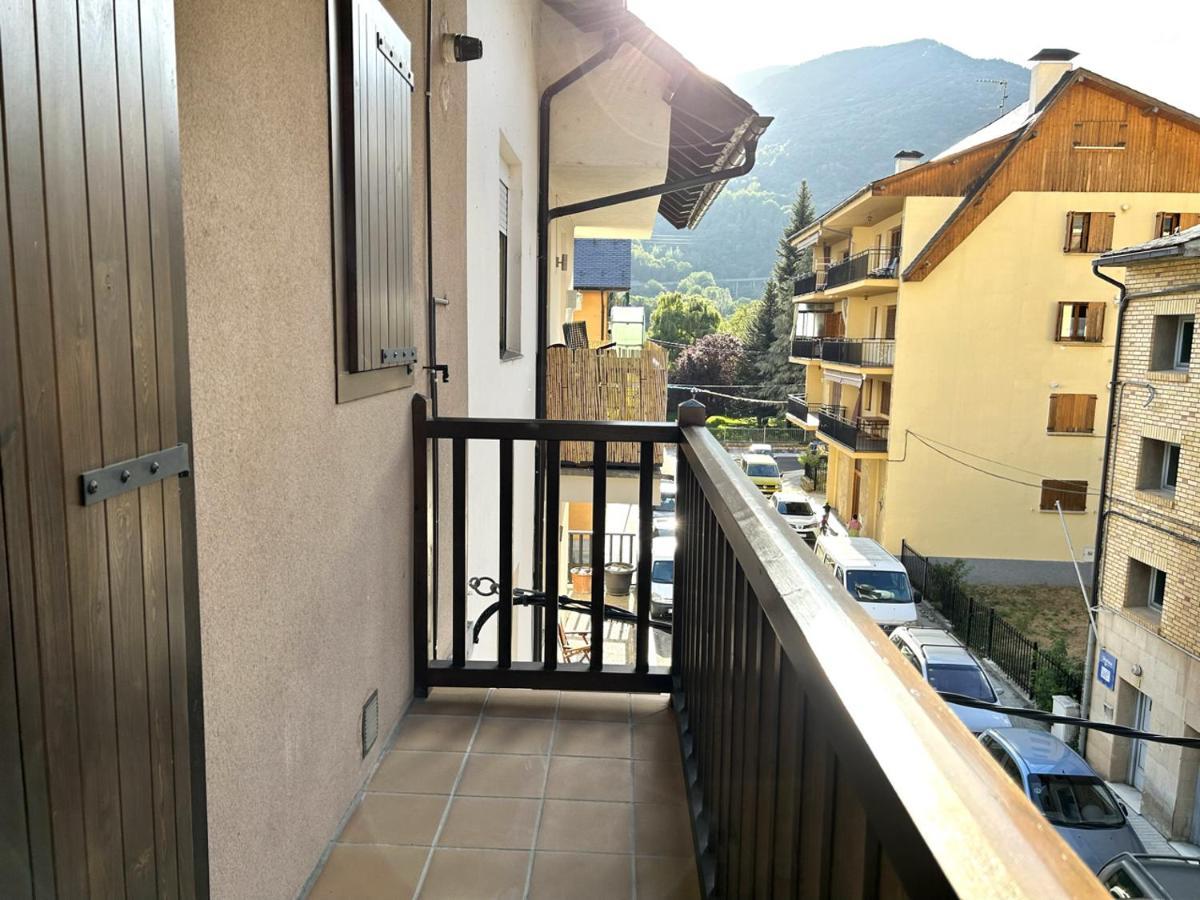 Apartament Encantador I Centric Amb Llar De Foc By Rural D'Aneu เอสเตร์รี ดาเนว ภายนอก รูปภาพ